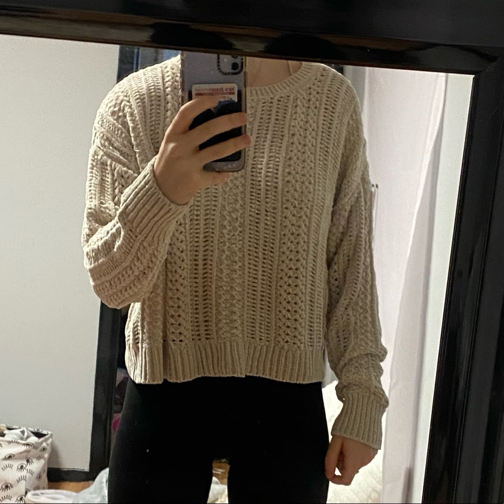 American Eagle Knit Sweater
